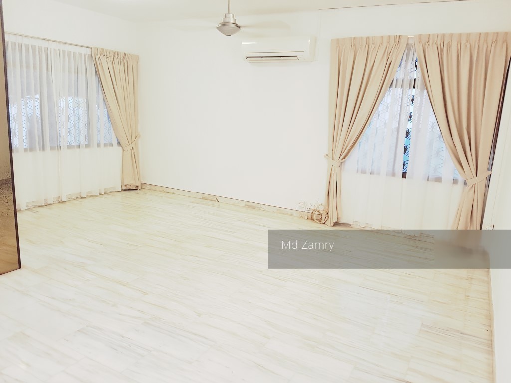 Jalan Chempaka Puteh (D16), Semi-Detached #146976372
